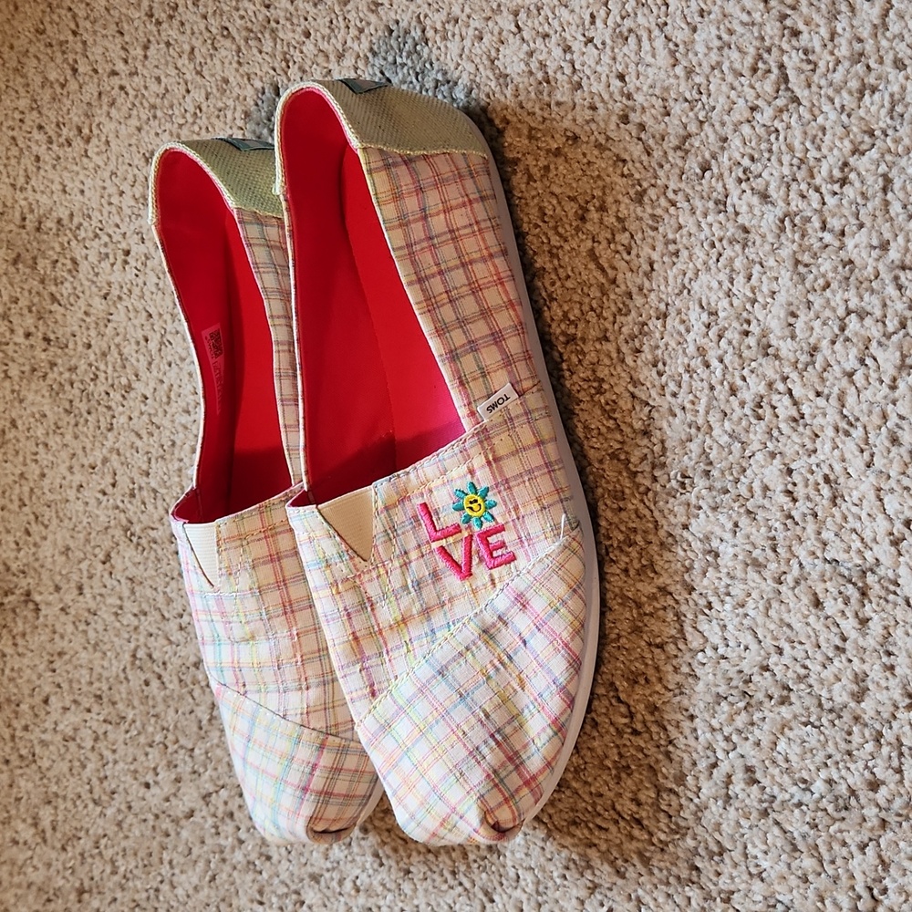 TOMS